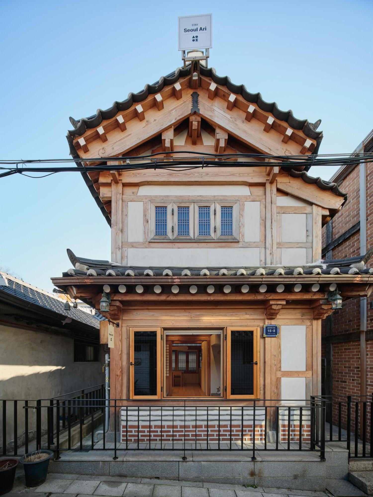 The Korean Traditional Hanok In Downtown Seoul For Convenient Public Transportation - Seoul Ari Luaran gambar